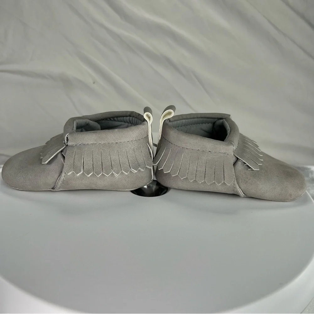 Carters Unisex Baby‎ Mocassins (0-3) months “just one you” Gray Newborn Shoes